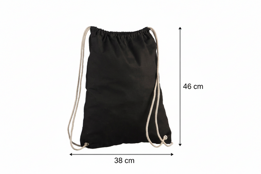 Sort bomuldspose med snørelukning og eget tryk 38 x 46 cm (140 g/m²)