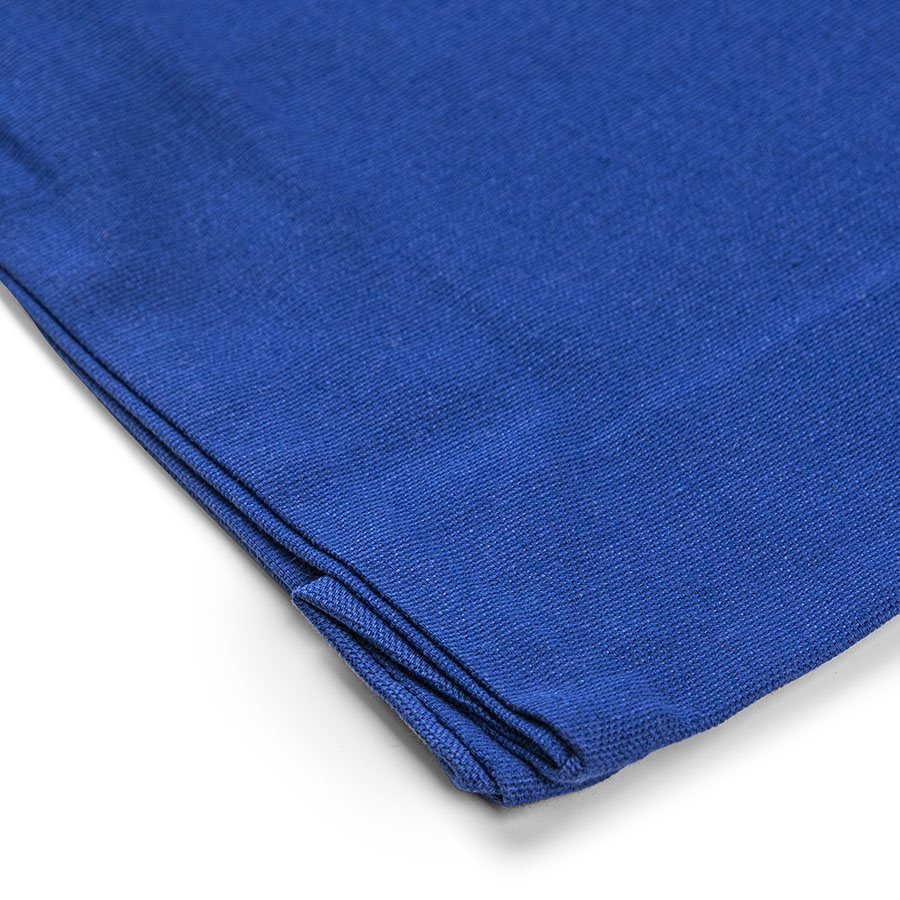 Close-up detail of royal blue 220 g/m² cotton tote bag gusset and stitching